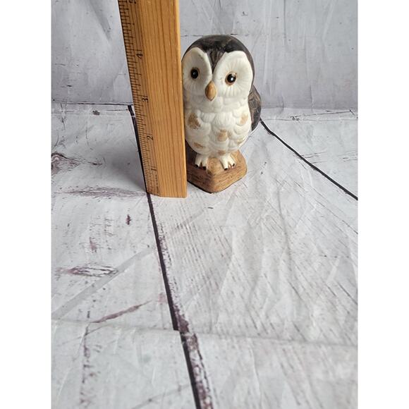 Vintage Ceramic/Porcelain Owl Figurine on Rock 4 inches READ 2 - Picture 8 of 8